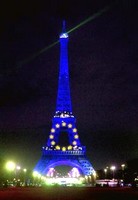 La Tour Eiffel aux couleurs de l'Europe
